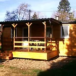 Au Pays De Hanau Campsite