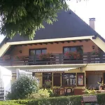 Campsite Au Pays De Hanau 3*