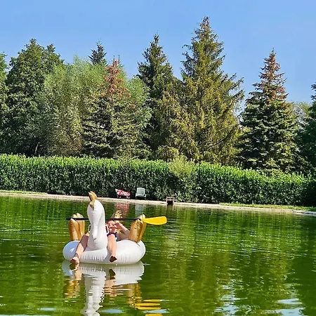 Au Pays De Hanau Parque de Campismo